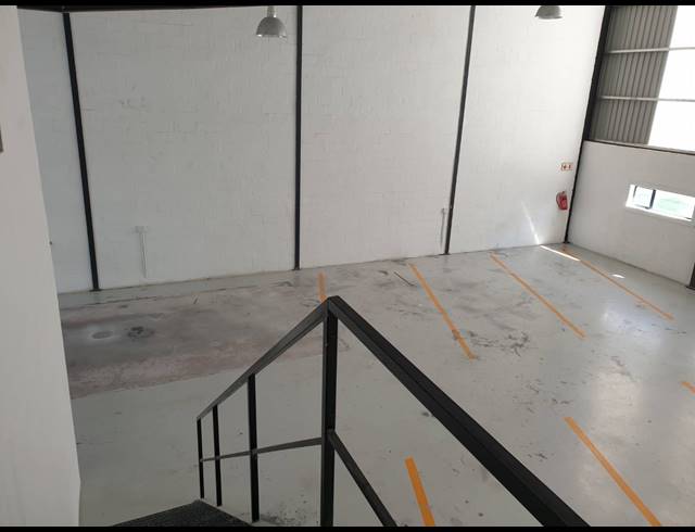 245M² WAREHOUSE TO LET IN RIVERGATE